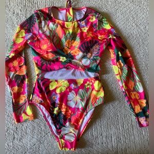 Woman’s Long Sleeve Tropical Floral one-Piece Swimsuit - Pink Multi